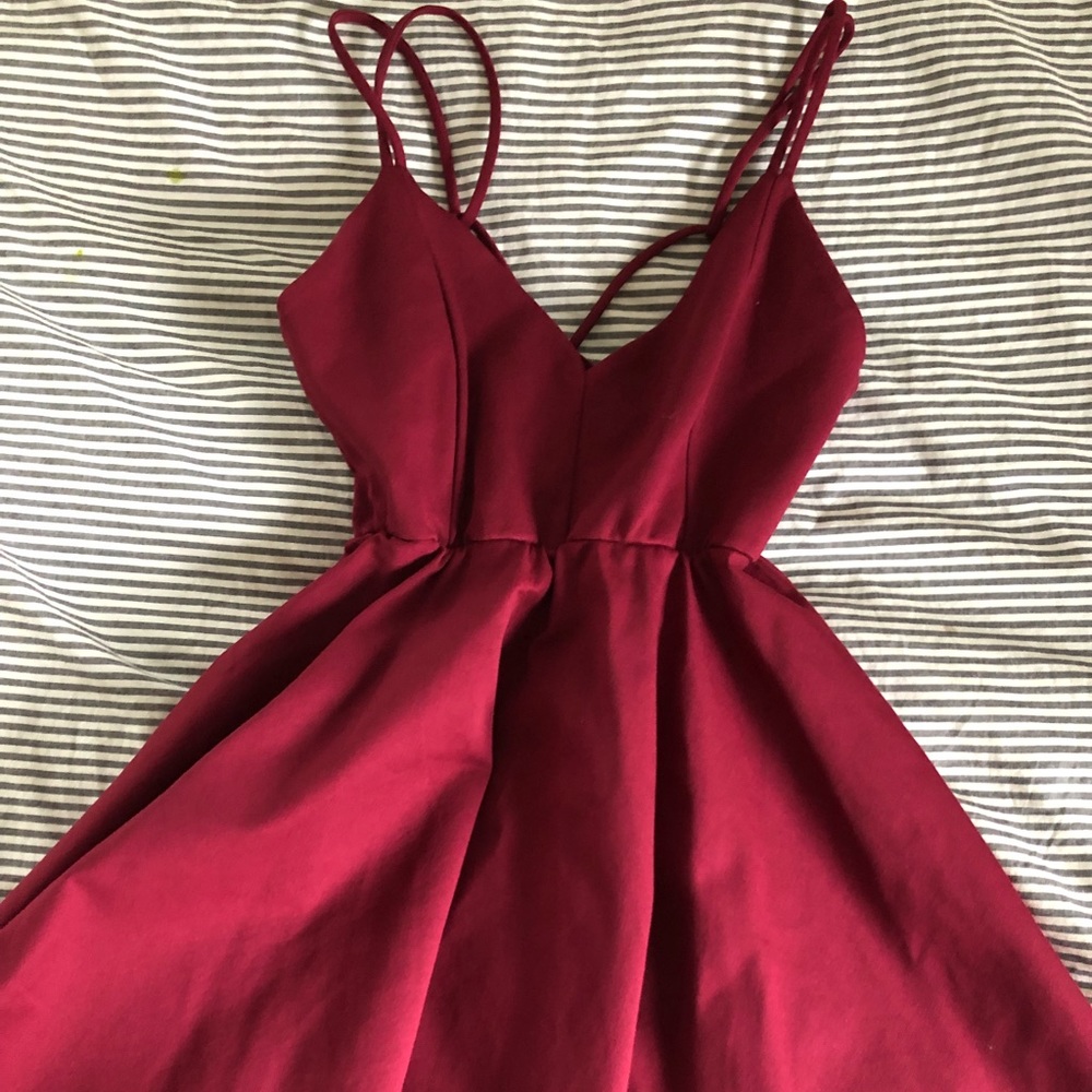 BRAND NEW WINDSOR BURGUNDY DRESS